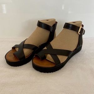 Black Leather Toe Ring Ankle Strap Sandals